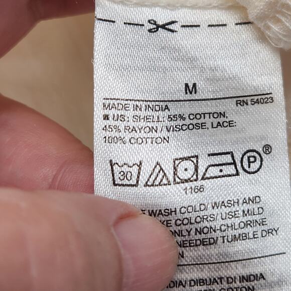 NWT Old Navy Cream Boho Lace Crochet Pintucked Peasant Top Women's M - Picture 3 of 10